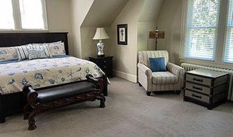 18 Wayman Ln, Bar Harbor, ME 04609