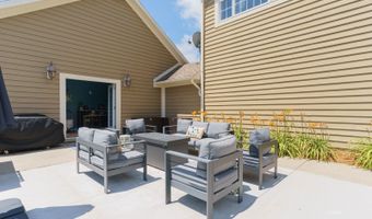 8750 Lavelle Rd, Athens, OH 45701