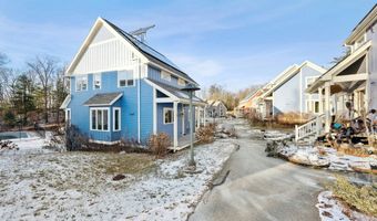 71 Village Ct 71, Berlin, MA 01503