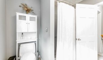 5 Strawberry Ln, Billerica, MA 01821