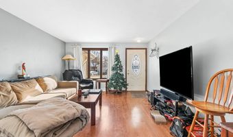 1424 W WEILAND Ln, Appleton, WI 54914