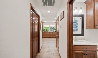 1306 Porter Ave, Aurora, MO 65605