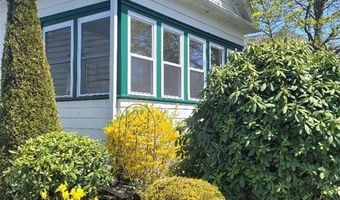 19 Greene Ln, Newport, RI 02840