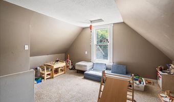 4 Center St, Barre, VT 05641