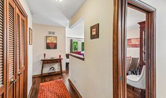 815 S Salem Ave, Arlington Heights, IL 60005