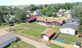 203 3rd Ave SW, Bowman, ND 58623
