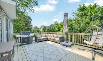 8 A Mason Ave, Bayonne, NJ 07035