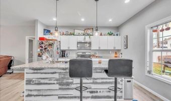 7570 Hustleville Rd, Albertville, AL 35951