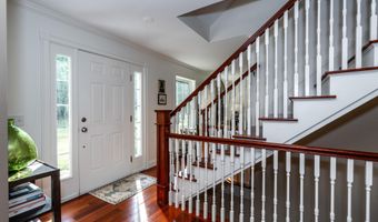 20 Babbidge Rd, Falmouth, ME 04105