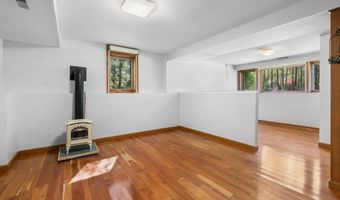 49 Birkdale Rd, Bedford, NH 03110