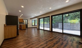 936 HELEN Ln, Brookings, OR 97415