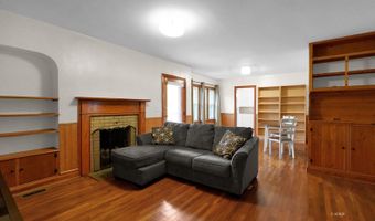 165 Grosvenor St, Athens, OH 45701