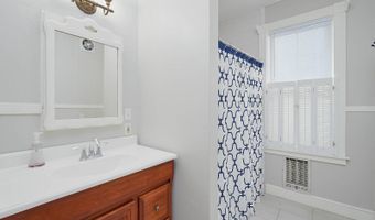 165 KING GEORGE St, Annapolis, MD 21401