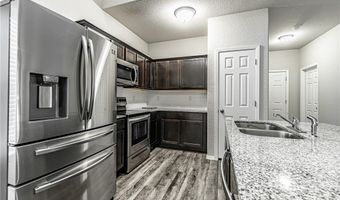 6605 SW Warrington Rd, Bentonville, AR 72713
