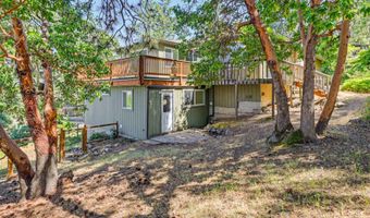 1105 Ivy Ln, Ashland, OR 97520