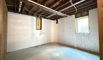 237 E Dahlstrom Ave, Appleton, MN 56208