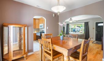 1820 Orchard St, Santa Rosa, CA 95404