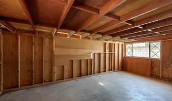 245 Paden Dr, Spring Valley, CA 91977