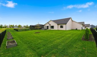 5329 Greyson Heights Dr, Auburn, IN 46706