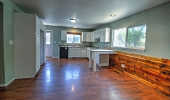 302 1st St, Benton City, WA 99320
