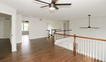 1321 Ivy Ln, Algonquin, IL 60102
