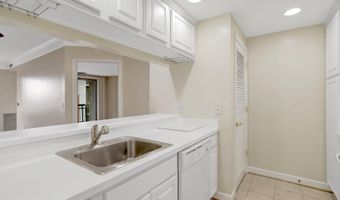 901 N MONROE St 1408, Arlington, VA 22201