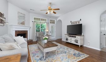 7686 SHADOW Gln, Bartlett, TN 38002