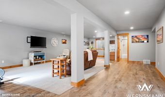 5233 Henning Loop, Casper, WY 82609
