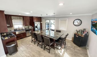 63 Cottage St, Bayonne, NJ 07002