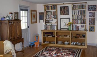 70 Mount Desert Dr, Bangor, ME 04401