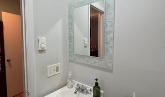 6 Irving Pl, Danbury, CT 06810