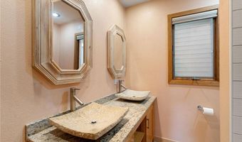 2006 11th Ave NE, Austin, MN 55912