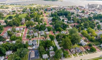 407 E 9th St, Alton, IL 62002
