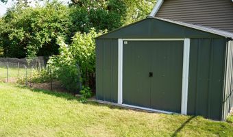 2411 Lynn Ave, Altoona, WI 54720