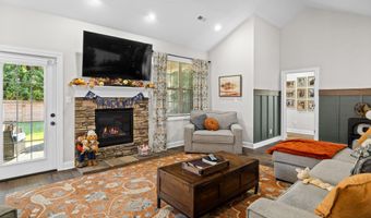 1574 Tsuga Dr, Alcoa, TN 37701