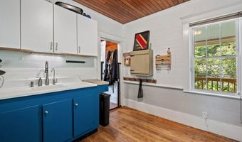 206 Lewis Hill Rd, Bethlehem, NH 03574