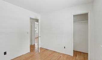 1124 Spray Ave, Beachwood, NJ 08722