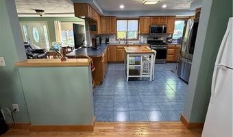 45 Pinewood Dr, North Providence, RI 02904