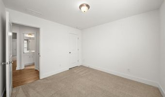 34 Auburn Woods Dr, Auburn, GA 30011