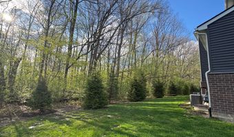 2801 Willow Ct 16, Ann Arbor, MI 48108