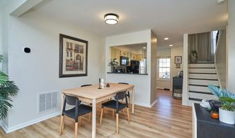 6617 MEDINAH Ln, Alexandria, VA 22312