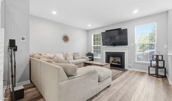 43612 DUNHILL CUP Sq, Ashburn, VA 20147