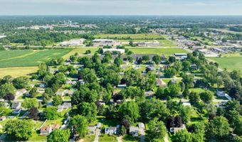 2095 Harold St, Adrian, MI 49221