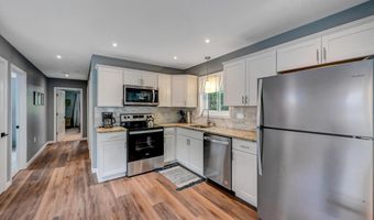 227 Valley View Dr, Albrightsville, PA 18210