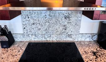 223 Saratoga Rd 2601, Honolulu, HI 96815