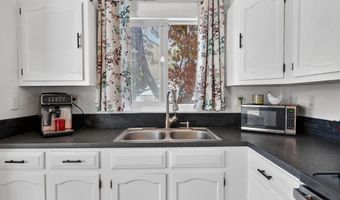 669 S University Ave, Blackfoot, ID 83221