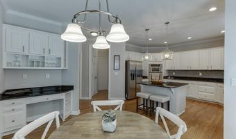 3313 Glen Devon Ln, Berkeley Lake, GA 30096