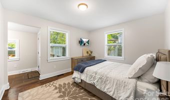 1120 Meadow Ln, Charlotte, NC 28205