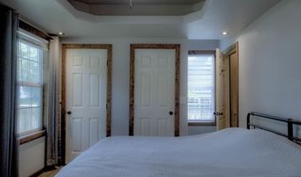 822 N C St, Arkansas City, KS 67005