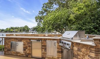 99 Holly Ln, Bayville, NJ 08721